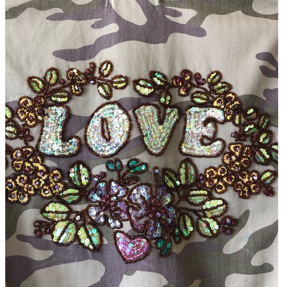 Monteau ♥️ Camo Jacket With Love Sign - Picture 5 of 7